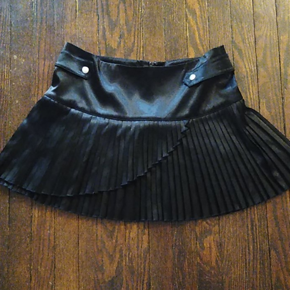 Gothic harmonic skirt Size 4